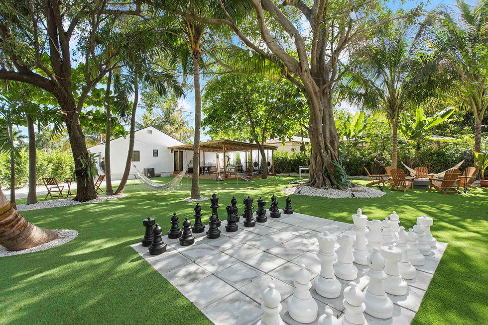 Villa Paraiso, courtesy of Miami Villas