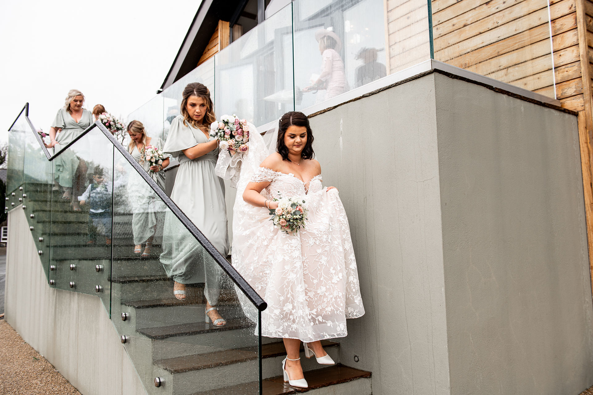 Seren yn Codi Ceremony at Gellifawr by South Wales Wedding Photographer