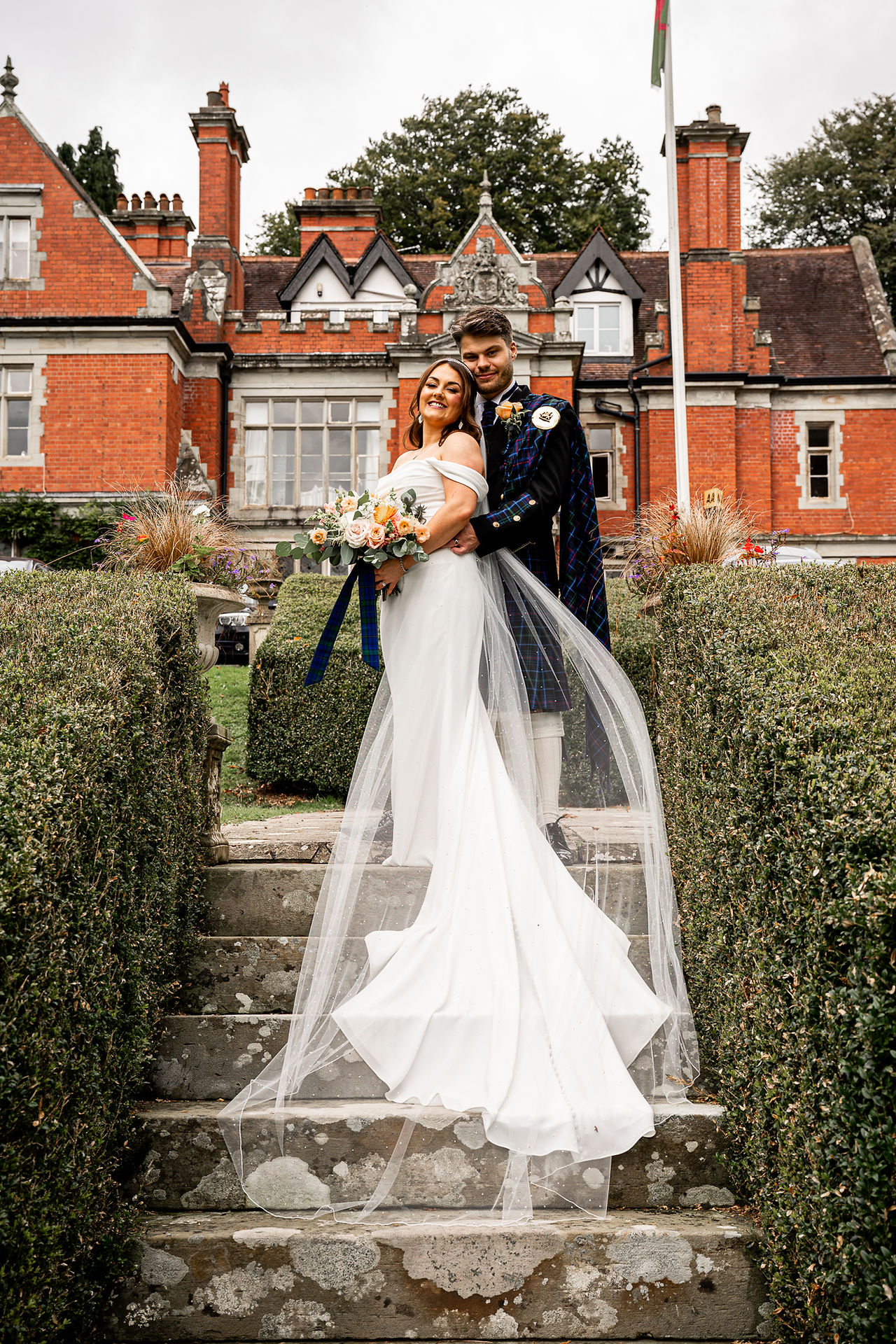 South Wales Wedding Photography at Coed y Mwstwr by a South Wales Wedding Photographer