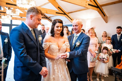 Seren yn Codi Ceremony at Gellifawr by South Wales Wedding Photographer