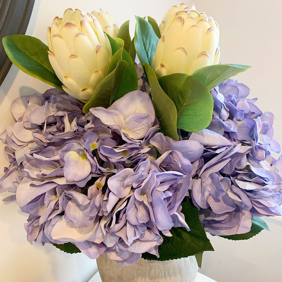 Thumbnail: Lilac Hydrangea Stem
