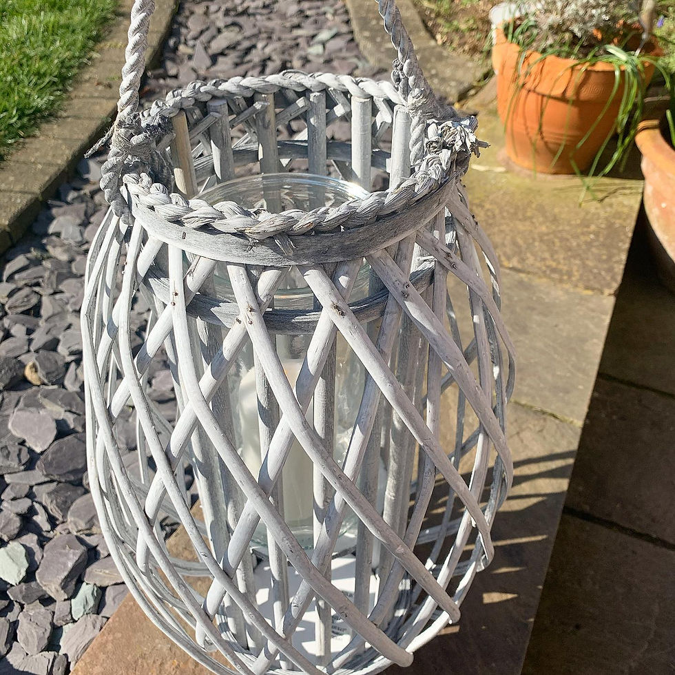 Thumbnail: Grey Willow Lantern