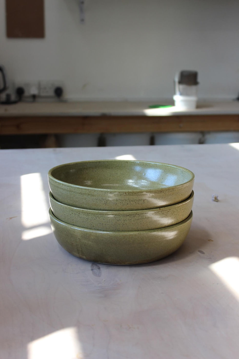 Thumbnail: Dinner Bowl in Olive