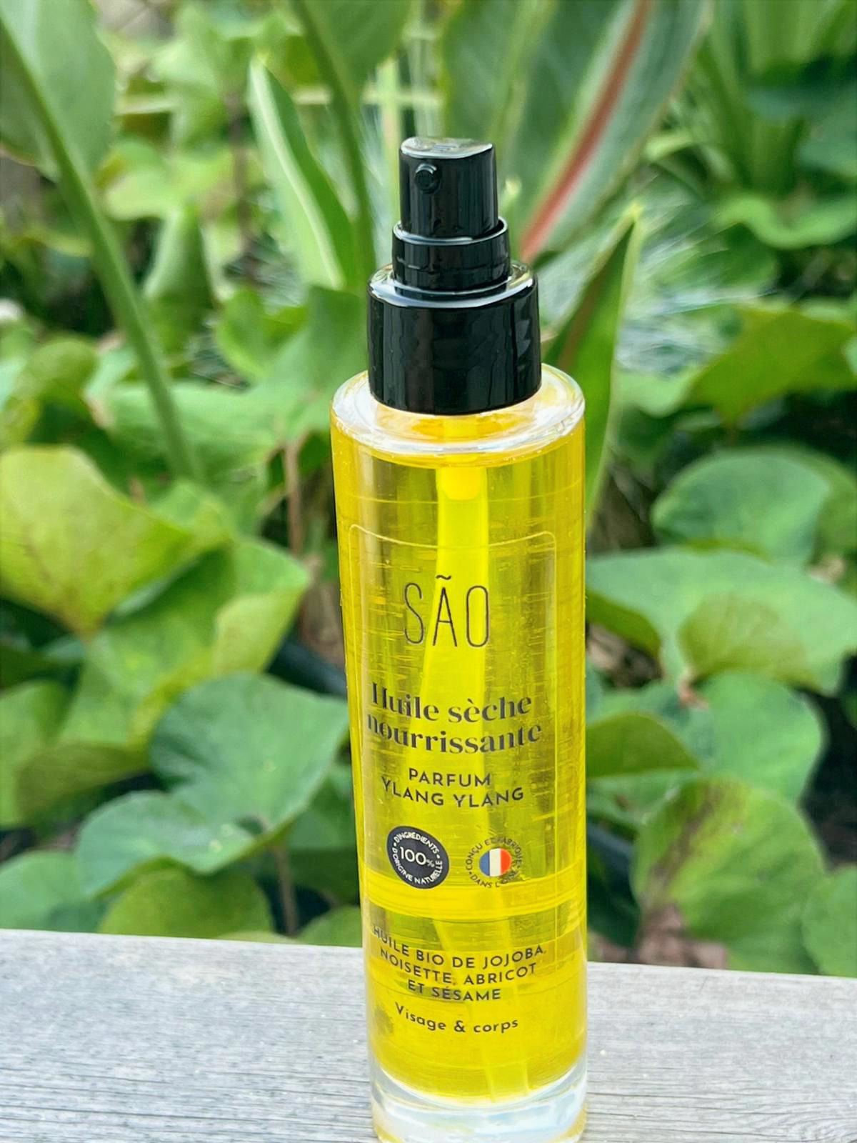 Huile sèche nourrissante enrichie au Jojoba parfum Ylang Ylang