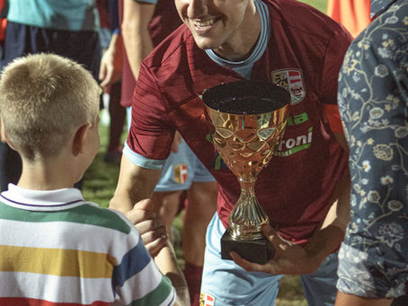 Petrelli ritira il trofeo Memorial Nino Rastelli