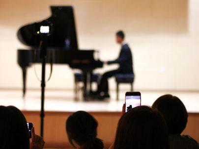 10 Ways to Become a Confident Pianist