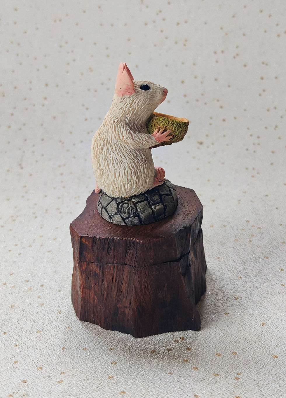 Thumbnail: Oliver Acorn guardian box