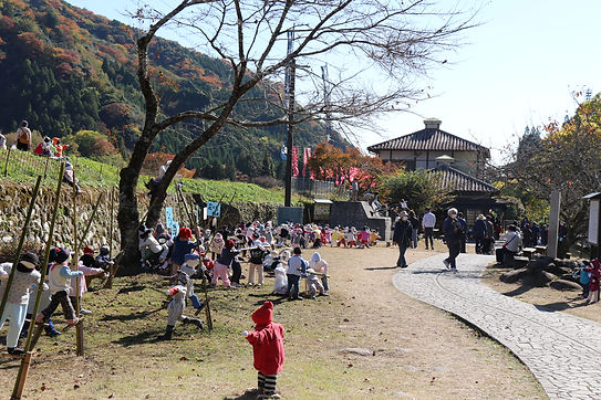 さるとび紅葉まつり4.JPG