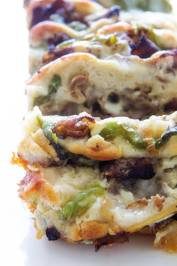Philly Cheesesteak Pull-Apart Bread