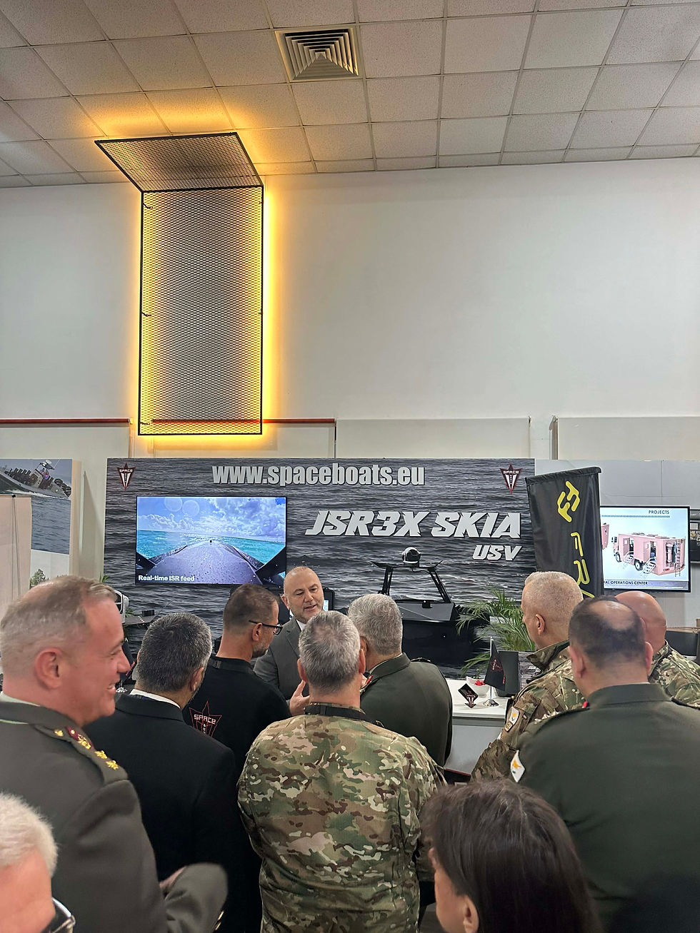 4b4f8bf9-5f53-4eb3-a4a5-d0cccb0b1e35