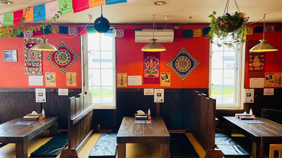 スーリヤ店内