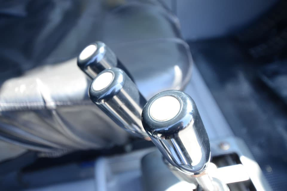 クレーンのレバー