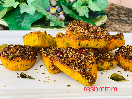 Handavo – Savory Semolina Cup Cakes