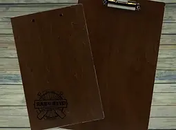 CLIPBOARD DE MADERA.webp