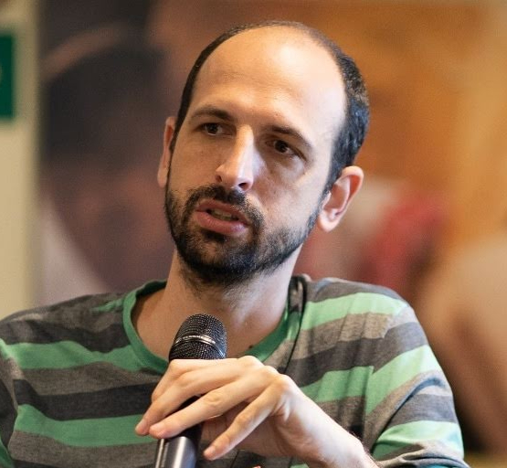 MarcioMorettoRibeiro_edited.jpg