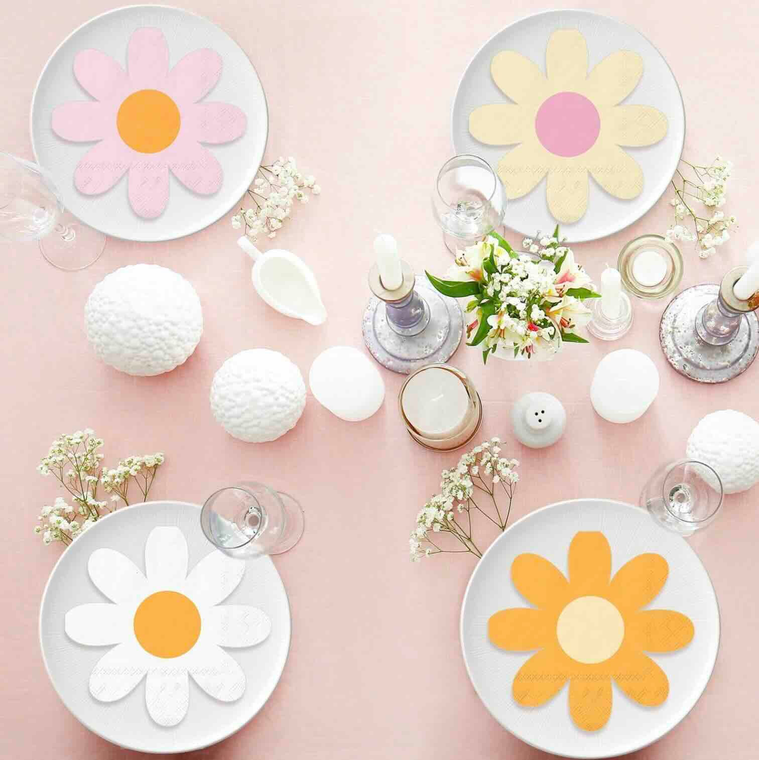 Daisy Shaped Napkins