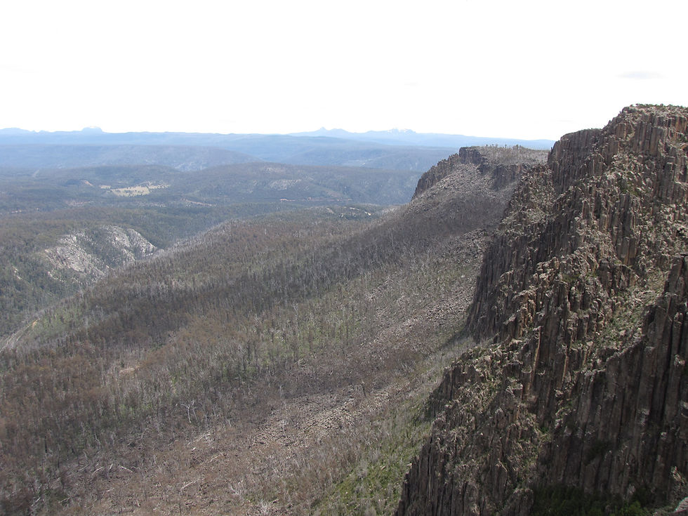 It's so hard to capture the magnificence and magnitude of how deep the gorge is with a camera!