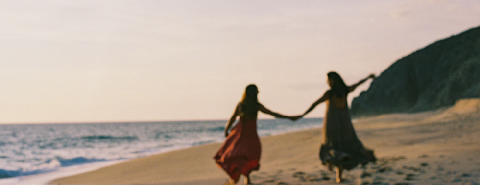 Amalia Maria Lee, guiding women in feminine embodiment and self-trust through Threshold