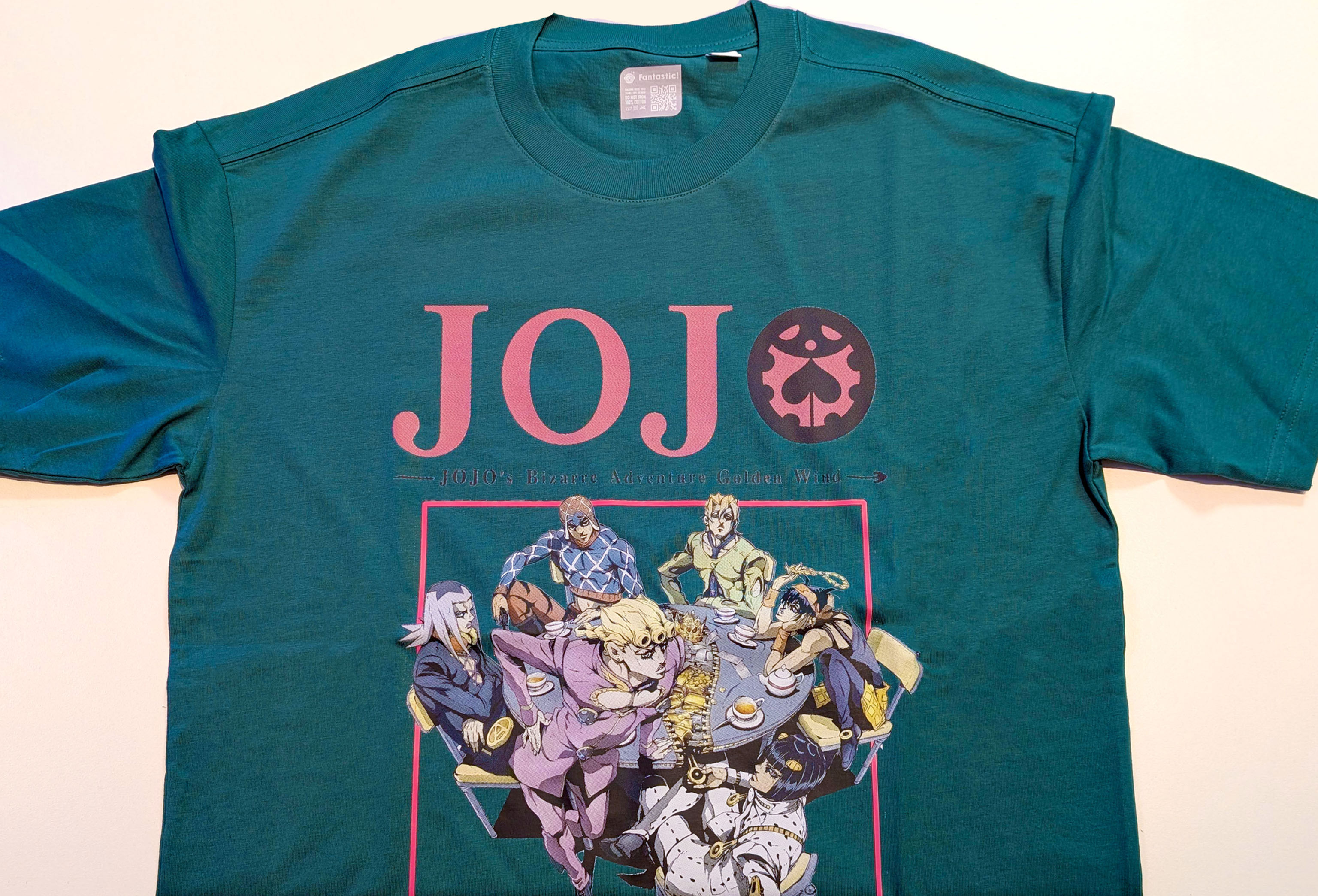 Camiseta Oversized - Jojos Bizarre Adventure - Golden Wing