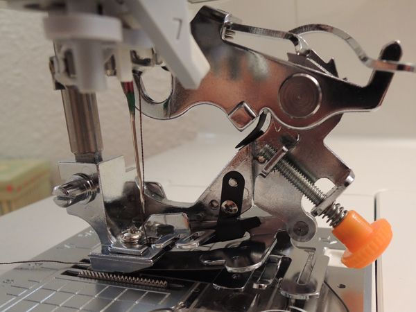 Miniatura: Prensatelas plegador