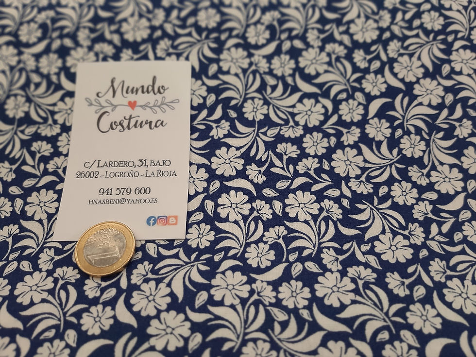Miniatura: Popelín estampado "flores blancas"