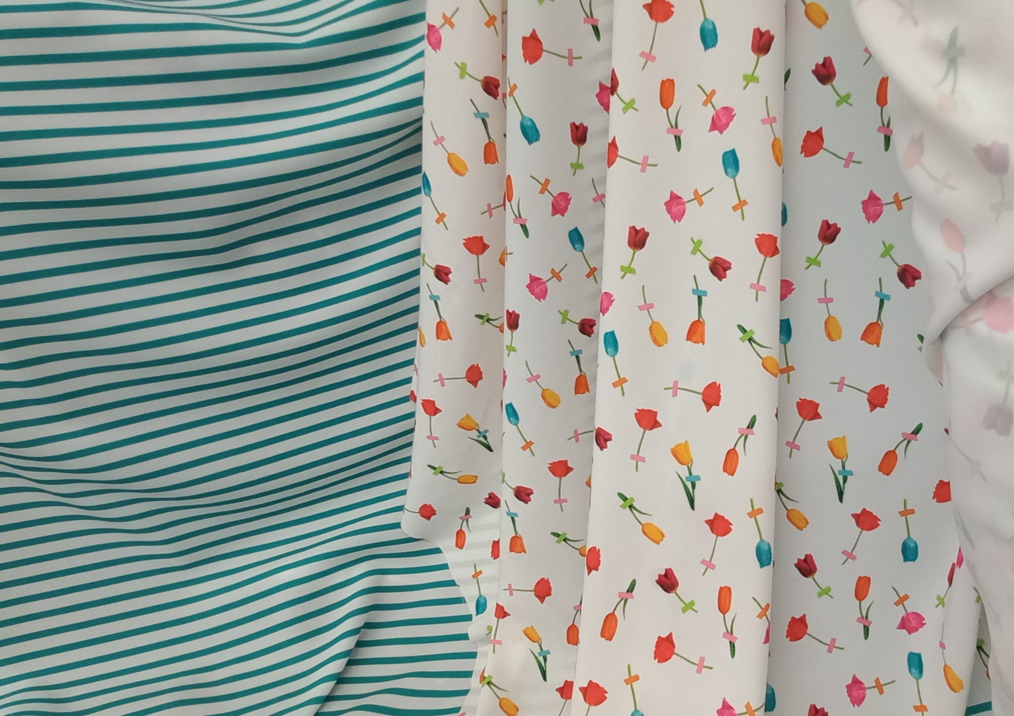 Satenes estampados tulipanes y rayas
