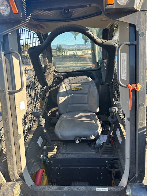 Thumbnail: New New Holland L320