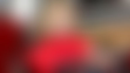 TV Presenter Laura Hamilton Launches New Year Charity Shop Challenge