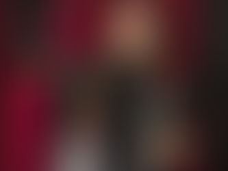 الفنانة لينا فاعور تحصد جائزتين في الجزائر عن أدائها المسرحي المتميز