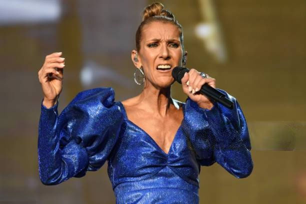 A pesar de los rumores, la icónica cantante sigue con vida y enfrenta con valentía el Síndrome de la Persona Rígida (SPR). Créditos: Getty Images