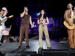 Camp Rock Resurge: Demi Lovato Revive la Magia con los Jonas Brothers y desata una ‘‘Ola de Nostalgia’’