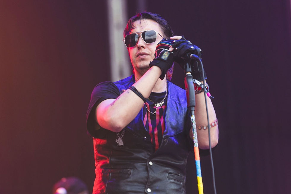 Cuando la melodía se agota: Julian Casablancas y el precio del éxito inmortal