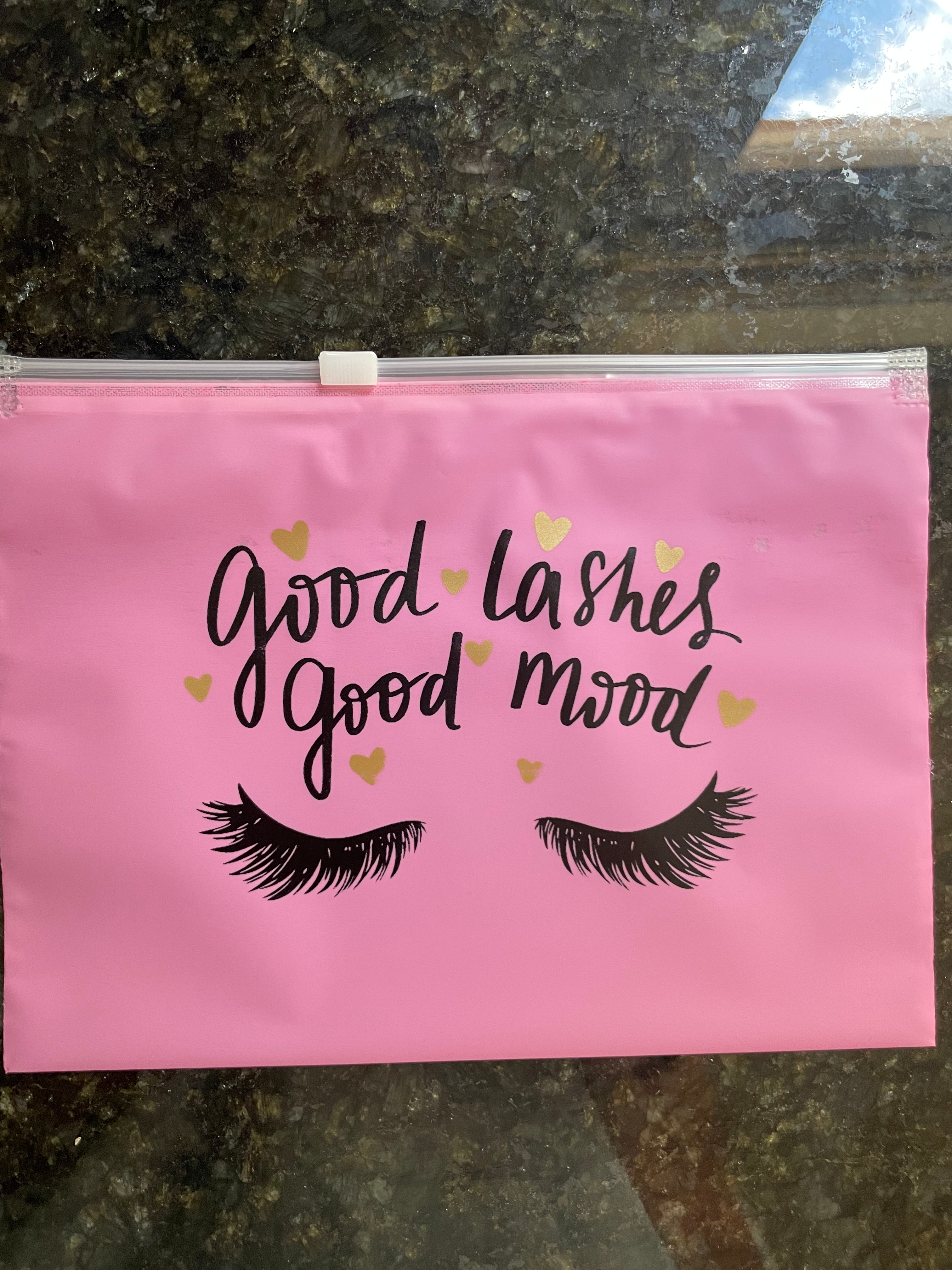 GOOD LASHES GOOD MOOD MAKEUP BAG