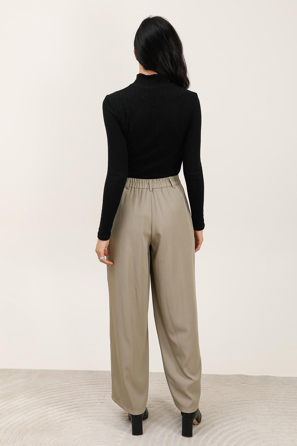 Miniature : Pantalon fluide uni ou à imprimé léopard
