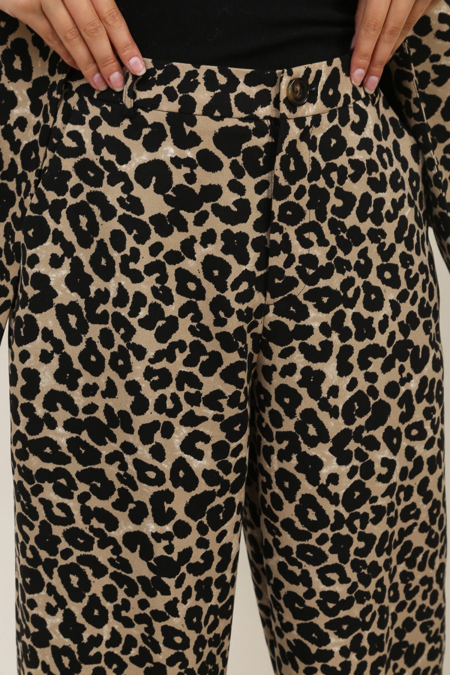 Miniature : Pantalon fluide uni ou à imprimé léopard
