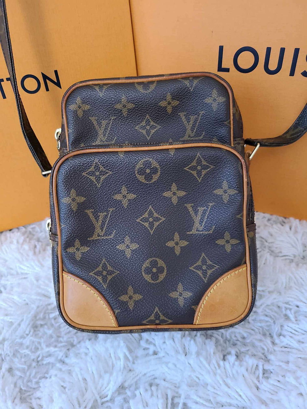 Thumbnail: Authentic Louis Vuitton Amazone (pre owned)