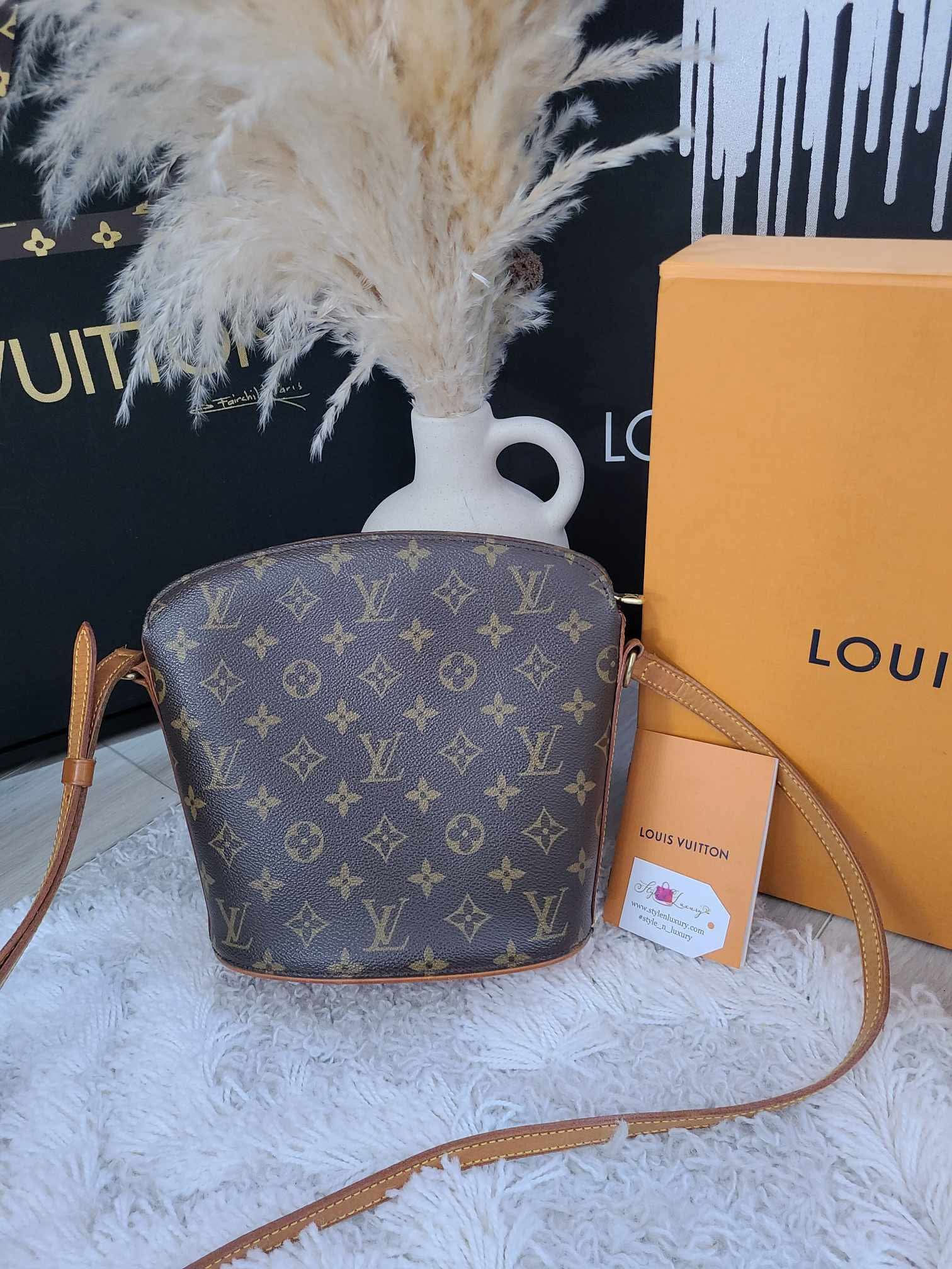 Authentic Louis Vuitton Drouot Crossbody (pre owned)