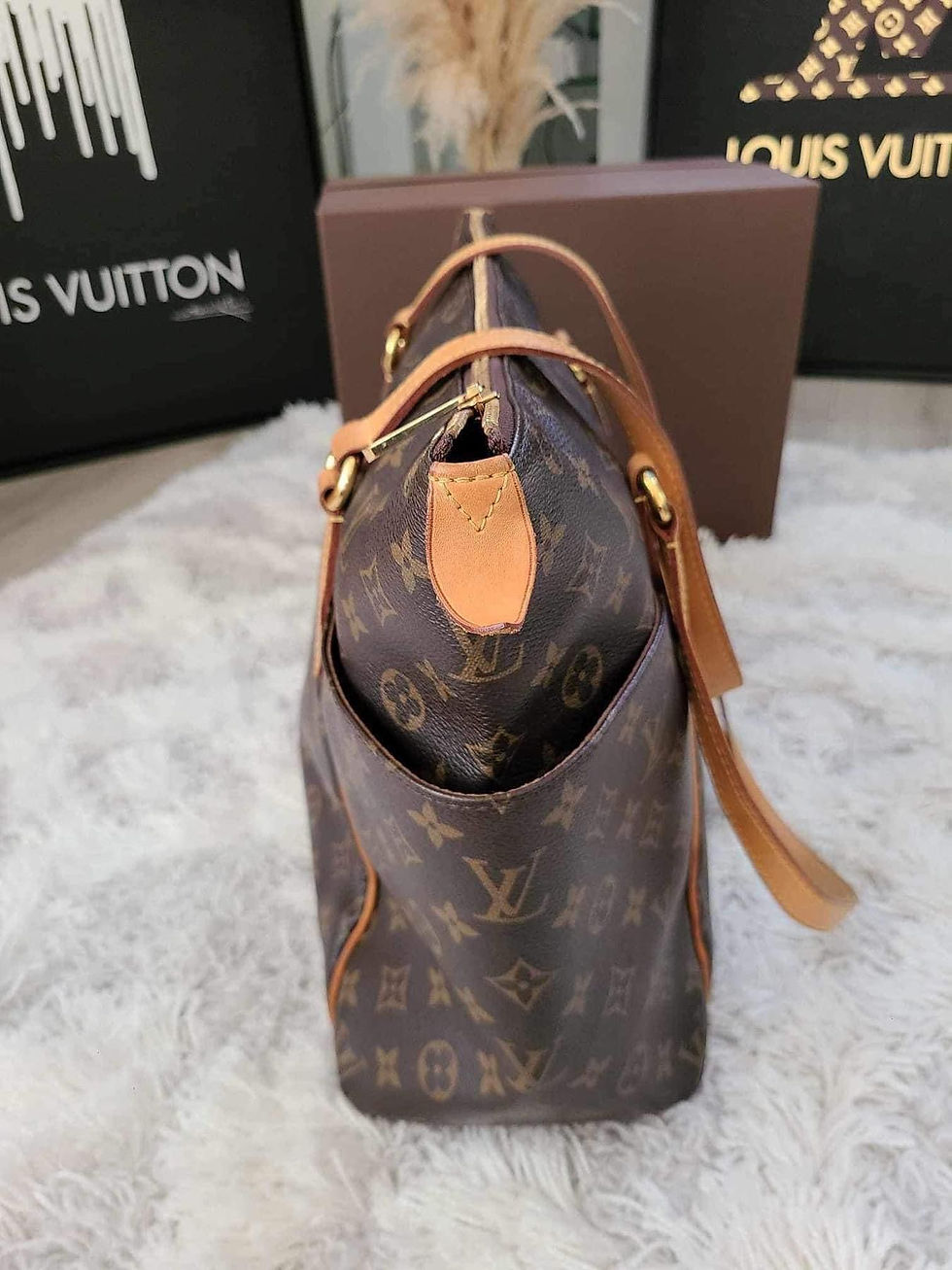 Thumbnail: Authentic Louis Vuitton Totally MM (pre owned)