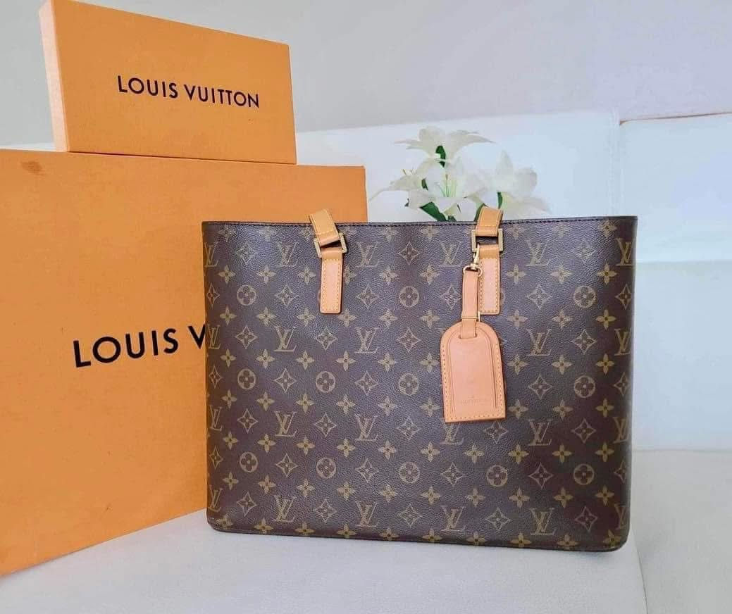 Authentic Louis Vuitton Luco Tote (pre owned)