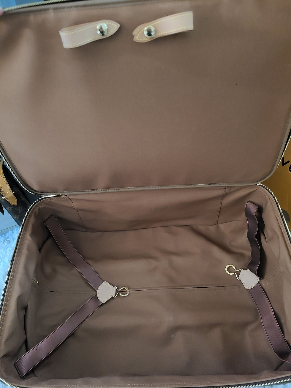 Thumbnail: Authentic Louis Vuitton Pegase 55 Rolling luggage old model (pre owned)