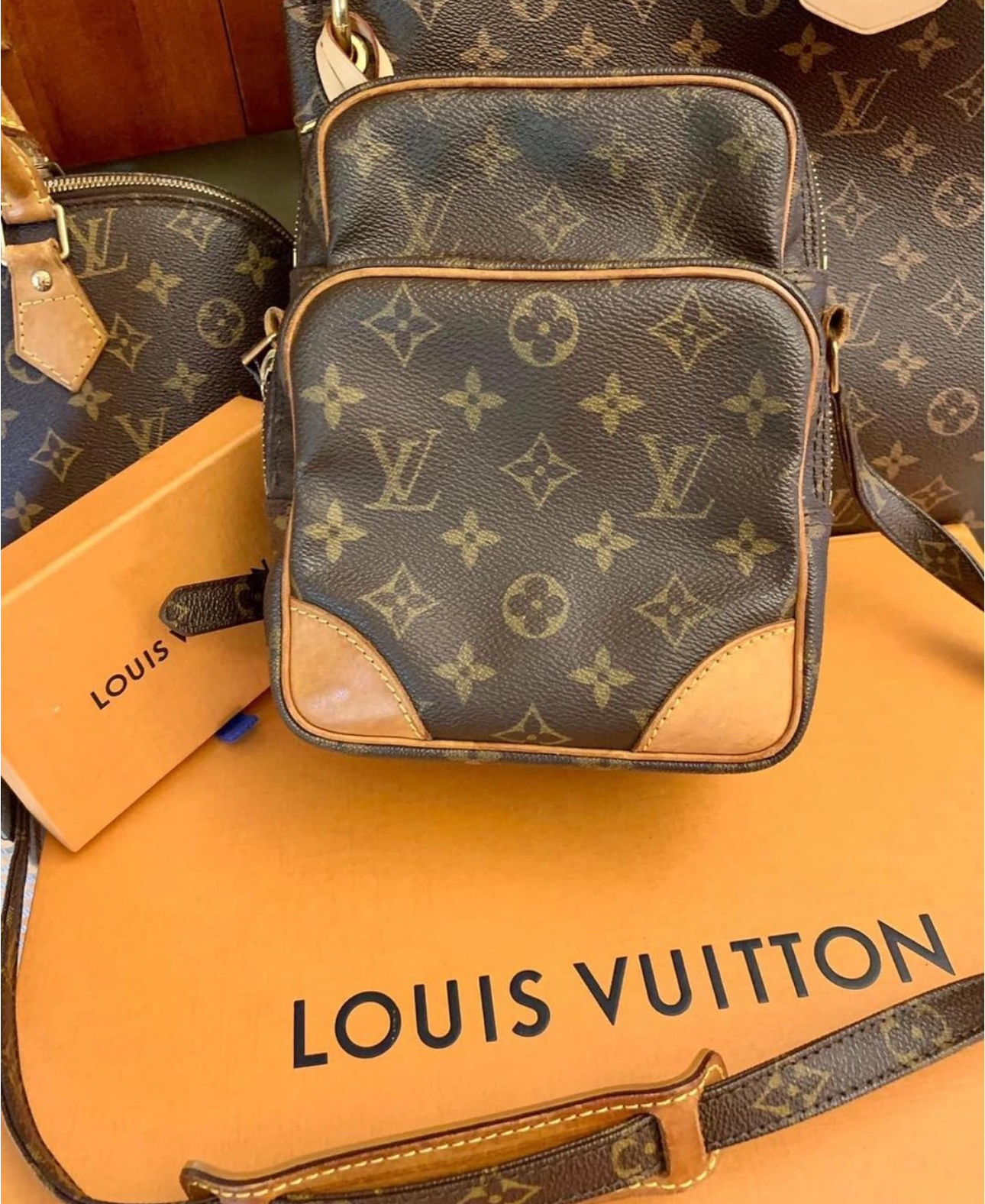 Authentic Louis Vuitton Amazone crossbody (pre owned)