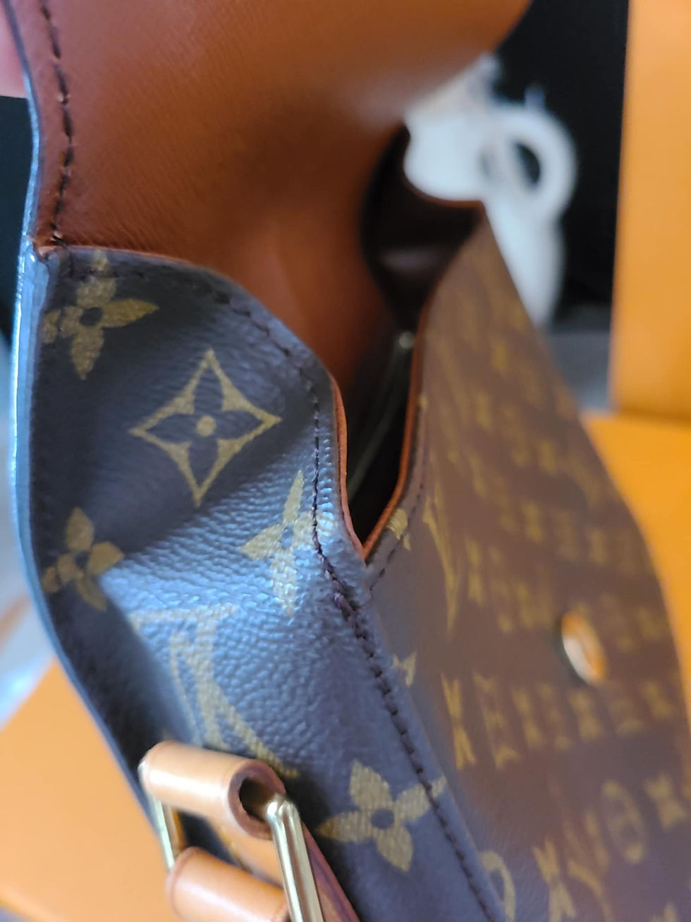 Thumbnail: Authentic Louis Vuitton St Cloud GM crossbody (pre owned)