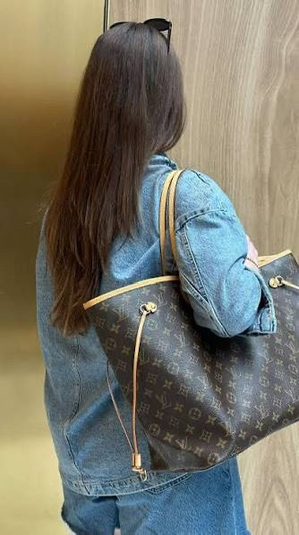 Thumbnail: Authentic Louis Vuitton Neverfull GM tote bag (pre owned)