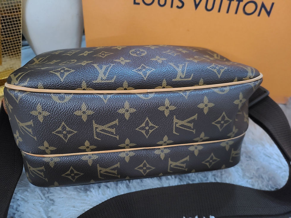 Thumbnail: Authentic Louis Vuitton Reporter PM crossbody bag (pre owned)