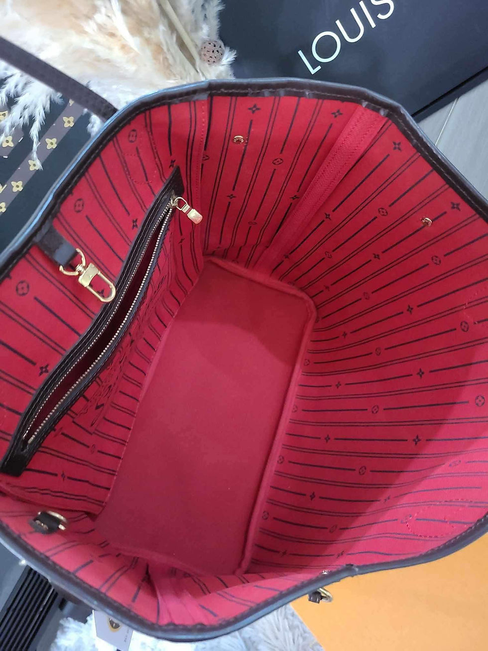 Thumbnail: Authentic Louis Vuitton Neverfull MM shoulder bag (pre owned)