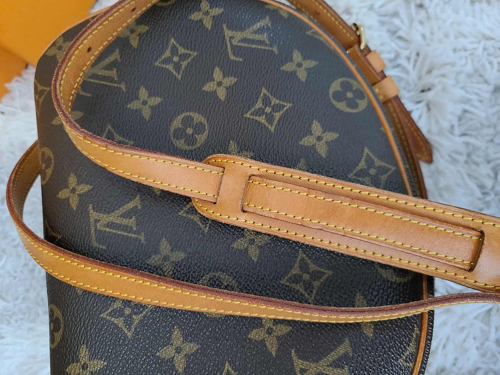Thumbnail: Authentic Louis Vuitton Blois crossbody bag (pre owned)
