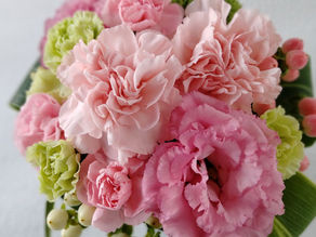 母の日のフラワーアレンジメント