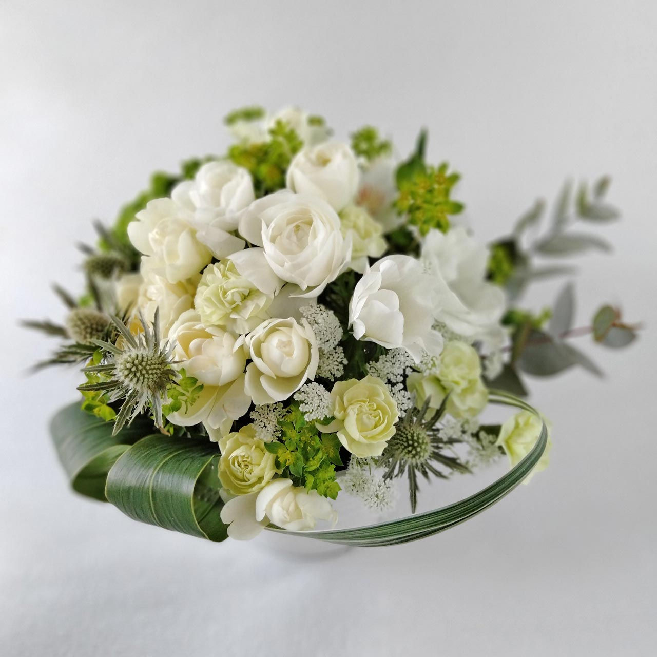 白と緑のアレンジメント