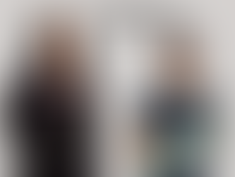 «Жакет-Драма» и Художник, Который Лепит Одежду