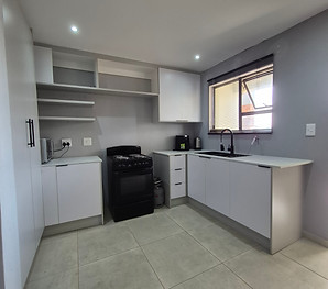 Perfect for smaller homes, these kitchens maximize every inch of space without compromising on design. Efficient, stylish, an